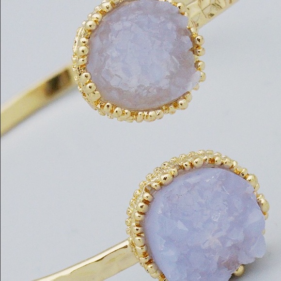 Light blue-purple faux Druzy gold bracelet - Picture 2 of 2