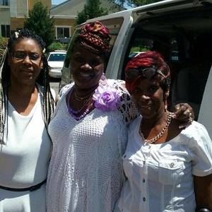 Meet your Posher, Cleo