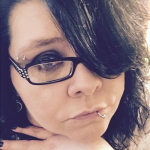 Meet your Posher, Valerie
