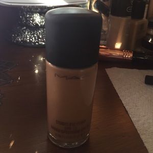 Authentic Mac studio fix fluid liquid foundation