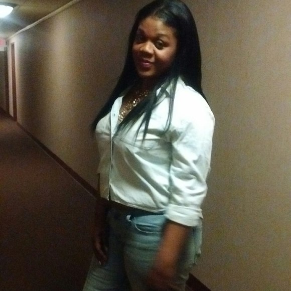 Meet your Posher, Rasheda - Picture 1 of 1