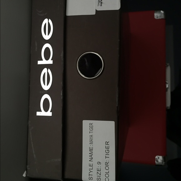 Heels - Picture 2 of 2