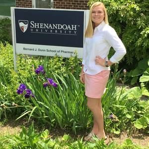 Meet your Posher, Claire