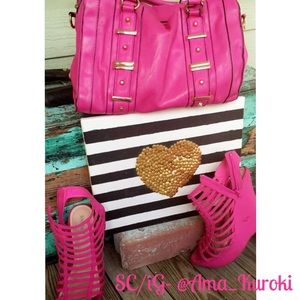 Charming Charlie leather handbag