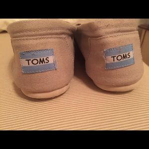 Toms Slip Ons