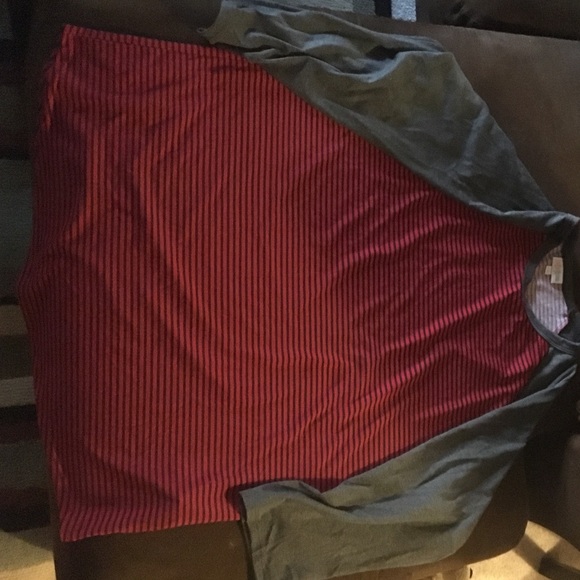 2XL Lularoe 3/4 length sleeve shirt