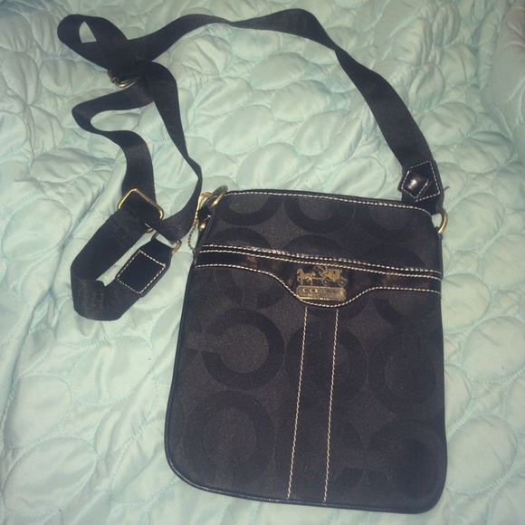 BLACK COACH CROSSBODY BAG