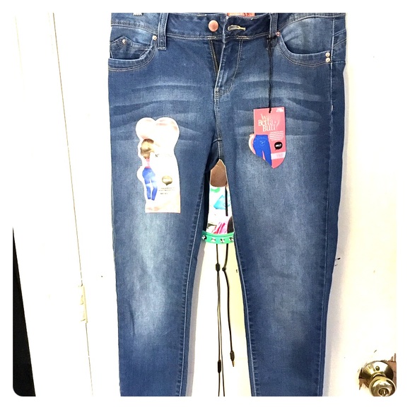 Wanna Betta butt anklet jeans