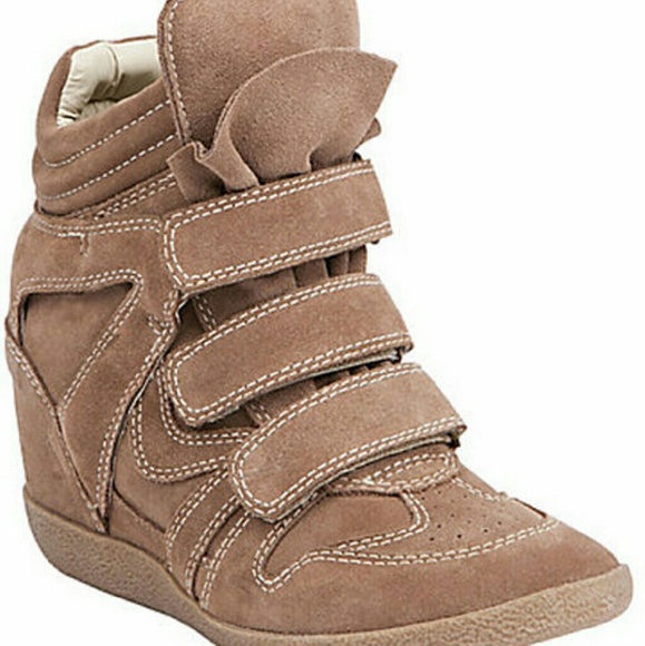 Wedged sneakers