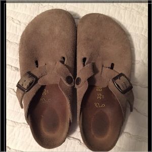 Birkenstock slip on clogs taupe Sz 34