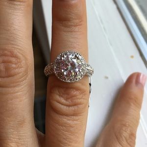 Premier Designs Laura ring