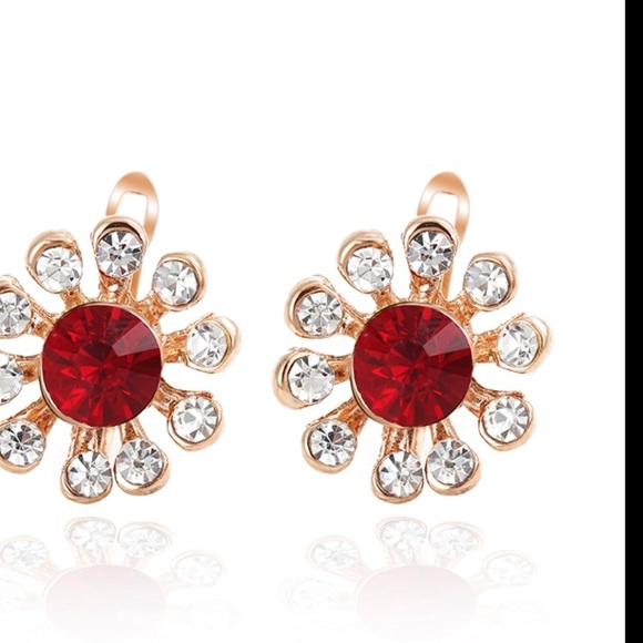 Dainty Crystal jewelry set TODAY ONLY - Picture 3 of 4