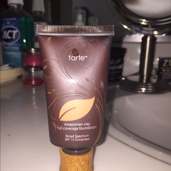 Tarte Amazonian clay full coverage foundation