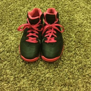 High top basketball shoes