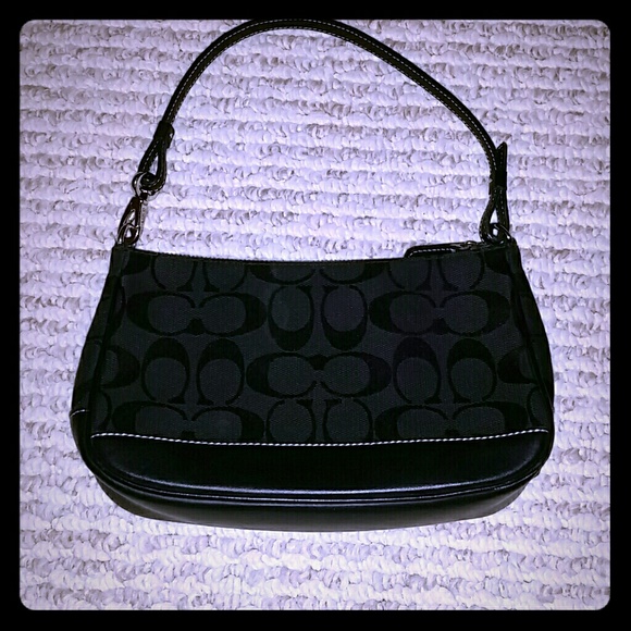 Coach Handbags - Black friday reduction..Price is firm.15 Coach bag