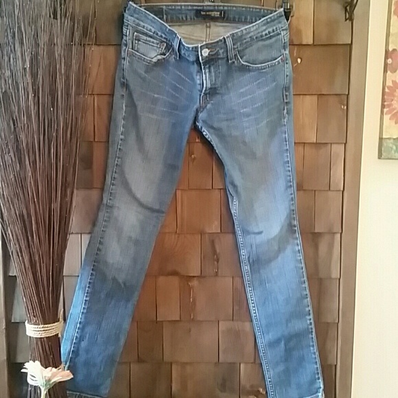 Levi size 7 - Picture 1 of 1