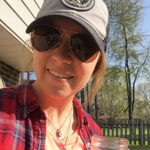 Meet your Posher, Sierra