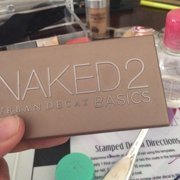 Naked 2 basics - Picture 2 of 3