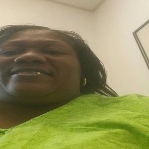 Meet your Posher, Shirette