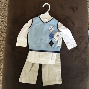 3 piece khaki/button down/sweater vest. Baby.