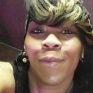 Meet your Posher, Regina