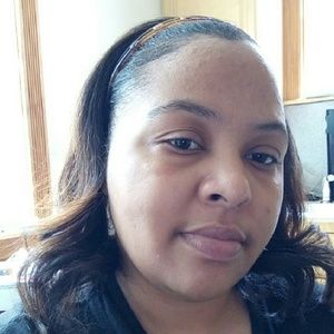 Meet your Posher, Alicia