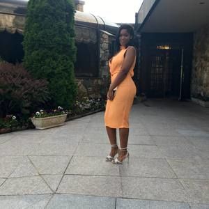 Meet your Posher, Holly w.