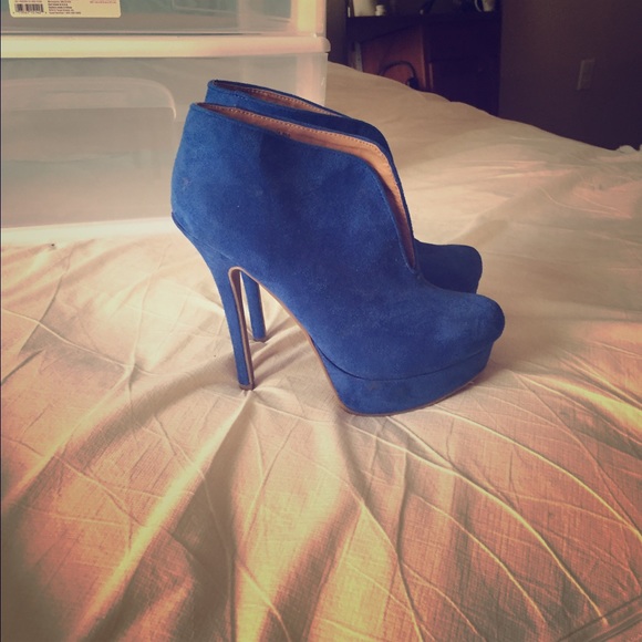 Shi by journeys blue pumps