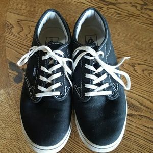 Black Vans SZ 8.5