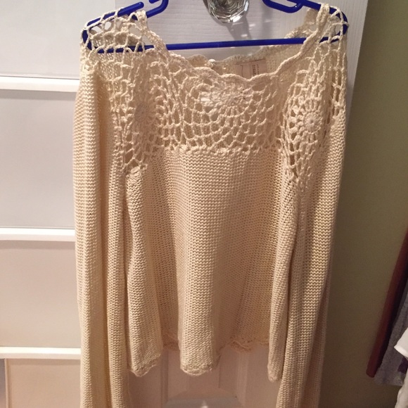 Long sleeve flower lace shirt