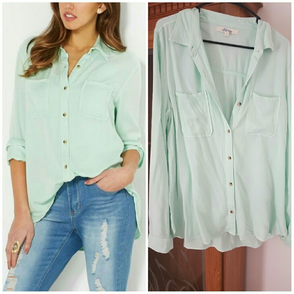 NWOT Mint Button Down Wild Blue x Sadie Robertson