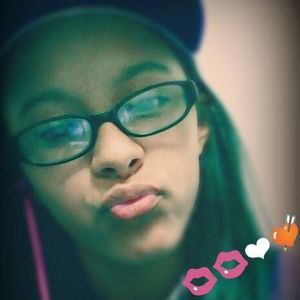 Meet your Posher, Lindsey