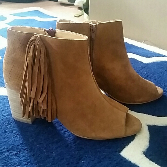 Cognac Peep Toe Suede Shoes, Stylish Fringe detail - Picture 5 of 5