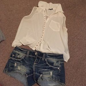 White Sleaveless button down!