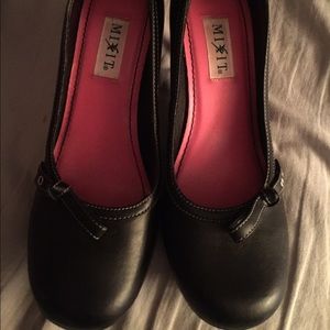 MIXIT black 3 inch heels