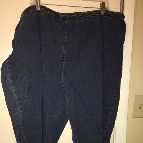 Stretch denim capris