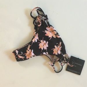 BNWT Acacia Bottom in Aloha Print