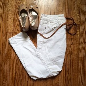 American Eagle White Skinny Jean