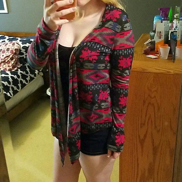 Cardigan - Picture 3 of 4