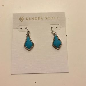 Brand new Kendra Scotts