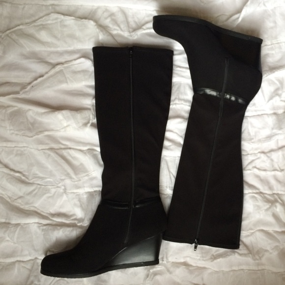 Brand new Ralph Lauren boots - Picture 2 of 4