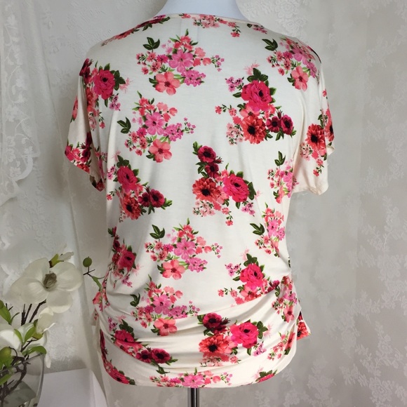 Cream colored with pink flowers topFINAL CLEARANCE - Picture 4 of 4