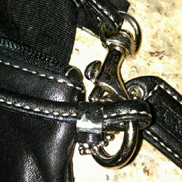 Coach Black Leather Wristlet/Coinpurse - Picture 4 of 4
