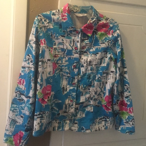 Bright Susan Graver top w pink buttons