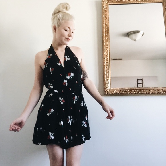 fяєє ρєσρℓє Floral Romper