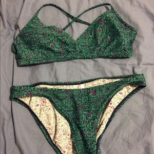 Patagonia bikini  kupala top & sunamee btm (Large)