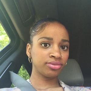 Meet your Posher, Dialisa