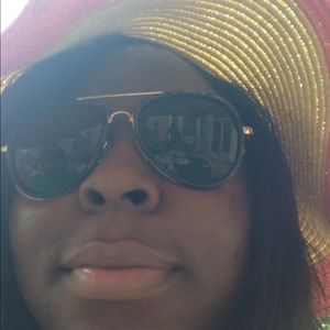 Meet your Posher, Rose