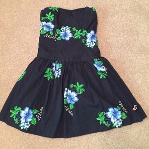 Hollister Hawaiian Hibiscus Aloha Mini Dress