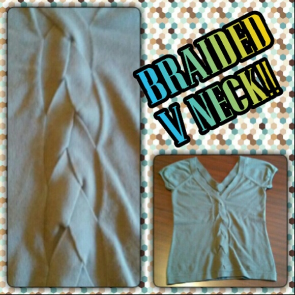 Banana Republic Tops - 🆑 BRAIDED V NECK!